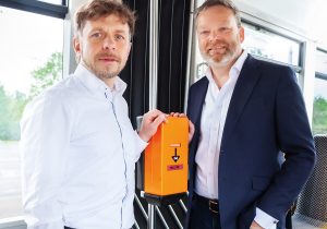 Martin Haase (l.) und Martin Gawalek wissen, wie ein ÖPNV ohne Entwerter funktionieren kann.